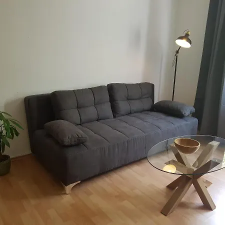 Kaffeevollautomat Und Netflix In Der Fußgängerzone Idar-Oberstein