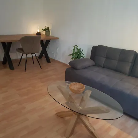 Kaffeevollautomat Und Netflix In Der Fussgangerzone Idar-Oberstein